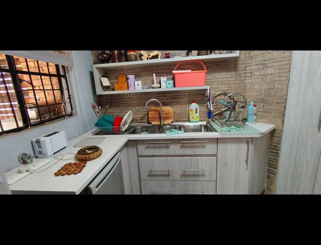 4 BEDROOM HOUSE FOR SALE IN HEATHERVIEW